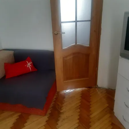 на кулиша 41 *