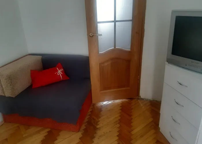 на кулиша 41 *