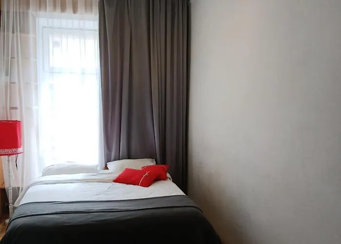 на кулиша 41 *